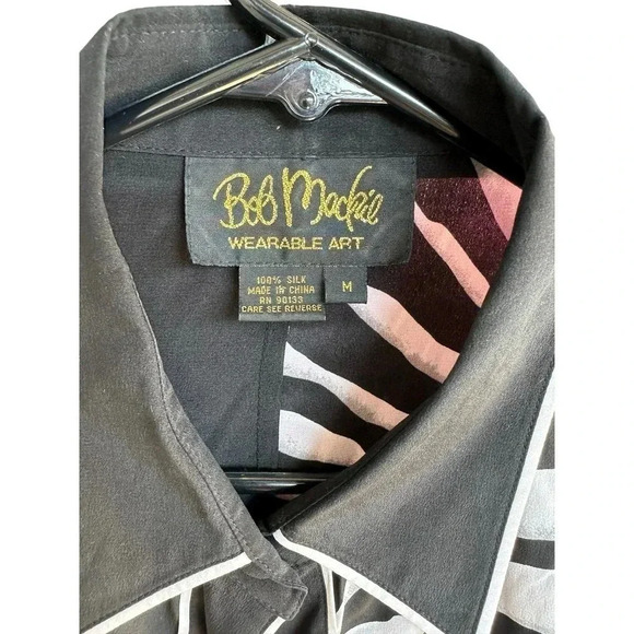 Bob Mackie Women's Black Animal Print Long Sleeve Button Down Silk Shirt Size M - Picture 2 of 4